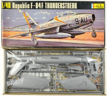 REPUBLIC F-84F THUNDERSTREAK 1/48 model kit HELLER 554