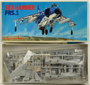 SEA HARRIER FRS.1  1/72 model kit   FUJIMI 7ACI-600