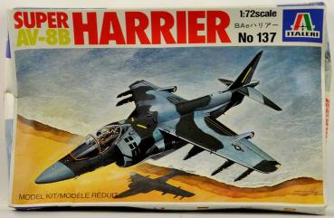 SUPER HARRIER AV-8B  1/72 model kit   ITALERI 137