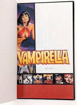 Preview: Vampirella Sammelband Horror Classics HC - limitiert - mg publishing